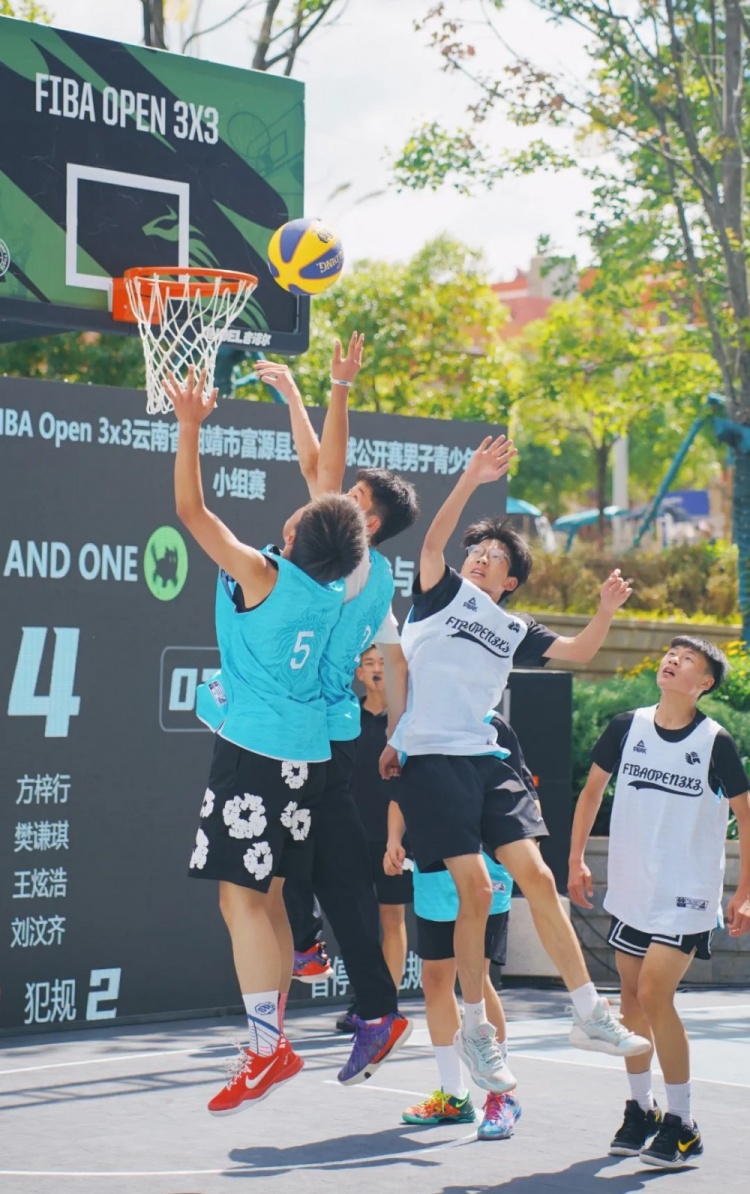 鑫潮商贸场均净胜10.5分碾压夺冠 2026 FIBA Open 3x3富源站落幕 鑫潮商贸场均净胜10.5分碾压夺冠 2026 FIBA Open 3x3富源站落幕