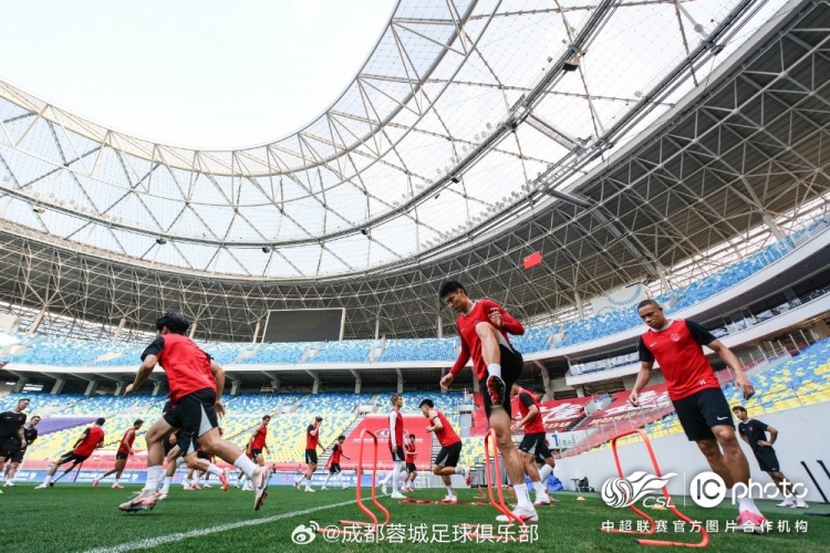 阿洛伊西：明天主力轮换5人，国安边路传中是防守重点