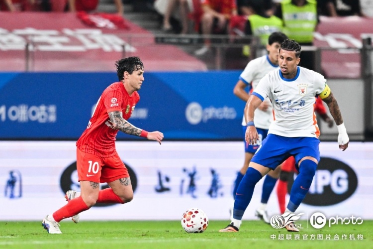 三粒进球被吹 海港主场0-1负泰山