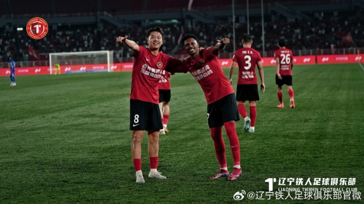 热菲尼奥双响邦本宜裕点射 辽宁铁人3-1上海申花