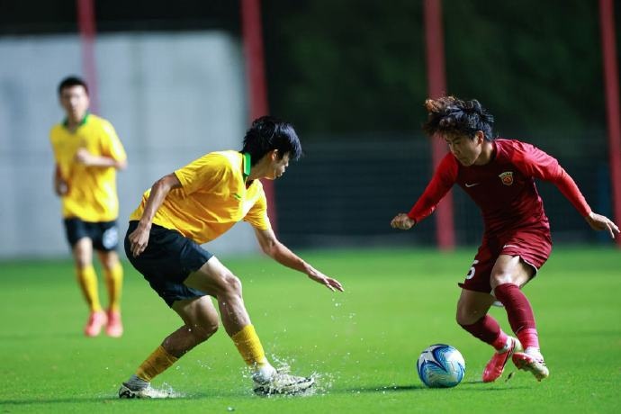 上海海港U20客场逆转国安 锁定B组第二晋级第三阶段