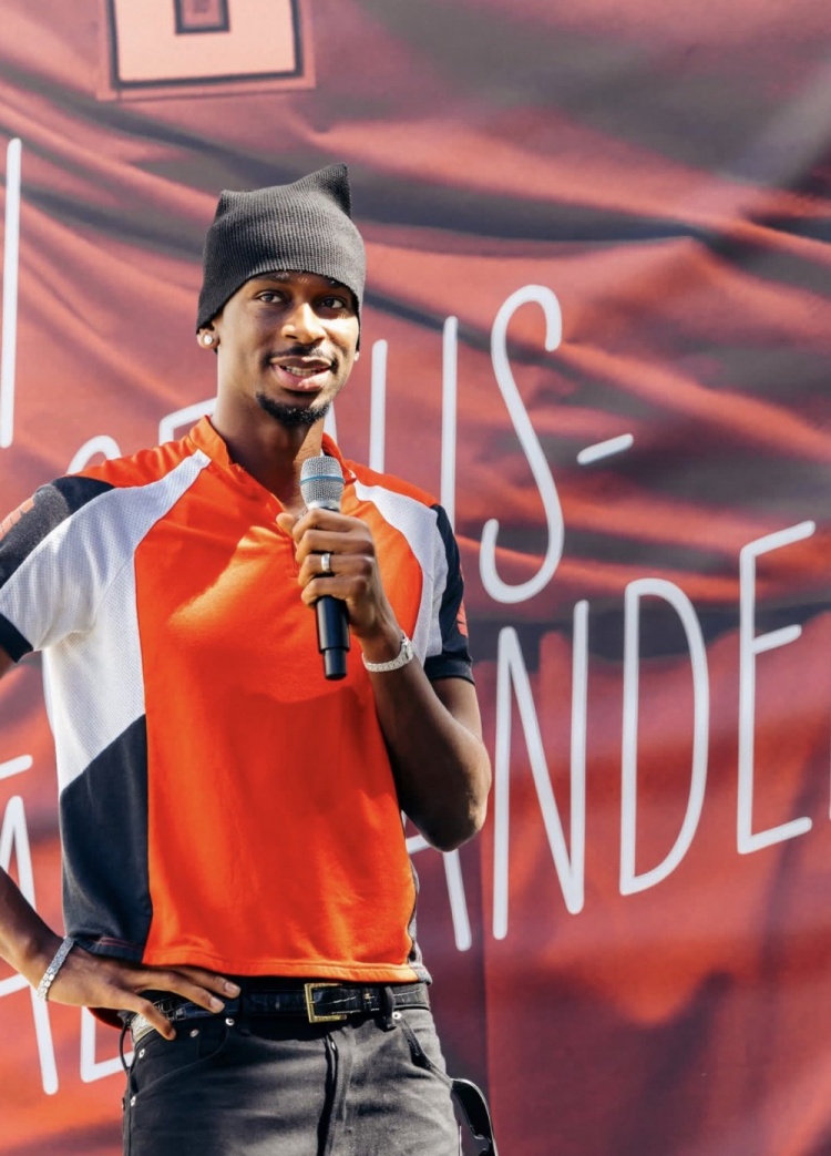 Just Two It!亚历山大到访耐克总部 耐克还为他增设专属办公室 Just Two It!亚历山大到访耐克总部 耐克还为他增设专属办公室